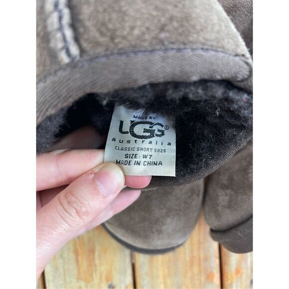 UGG Classic Short 5825 Chestnut Brown Booties Size 7 - Picture 6 of 8